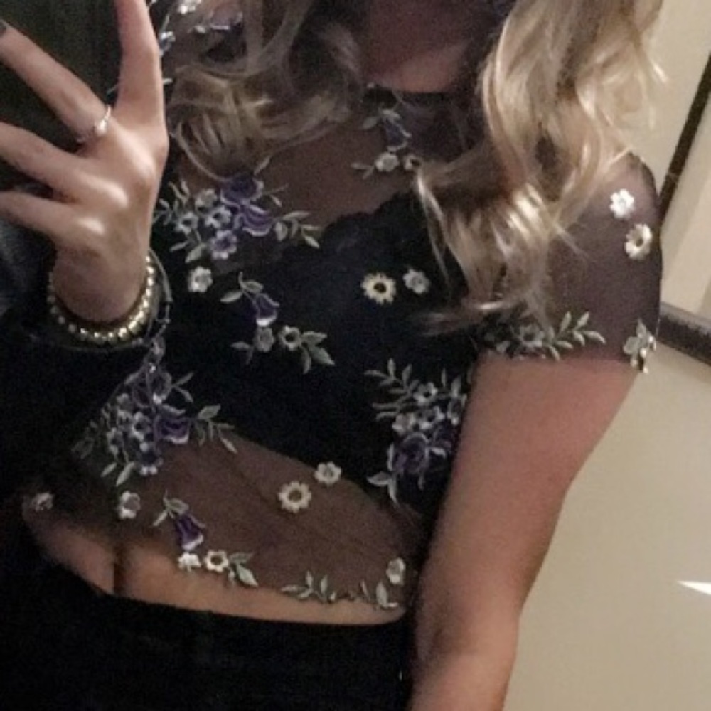Mesh floral